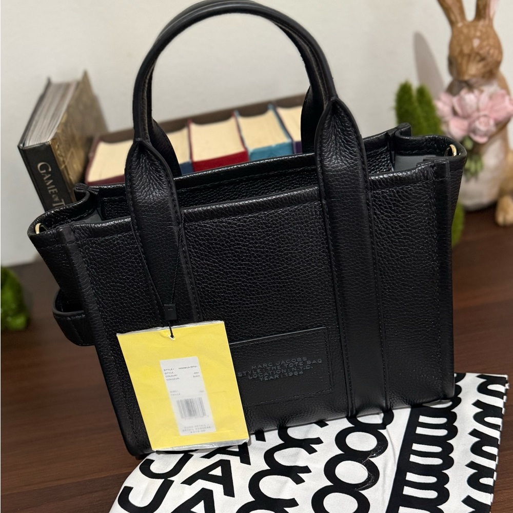 Marc Jacobs Black The Tote Bag -Small - Picture 2 of 13
